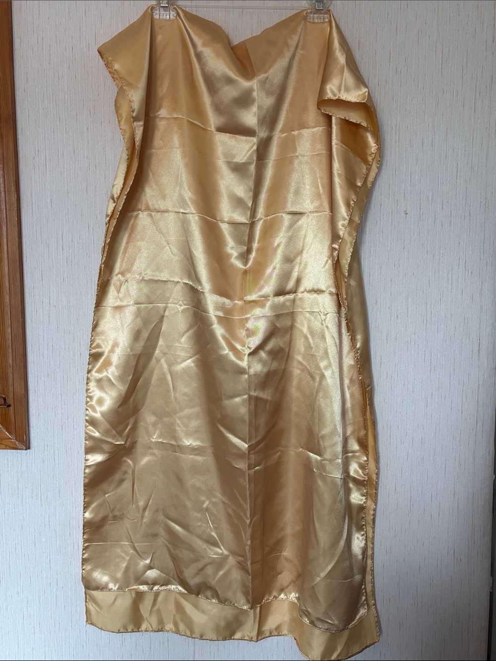NWOT Satin Gold Shawl